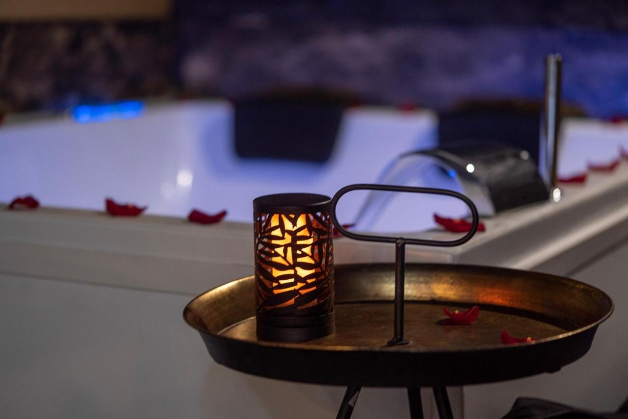 Love Suites & Spa "Le Loft" Avec Jacuzzi Privatif Médis Exteriér fotografie