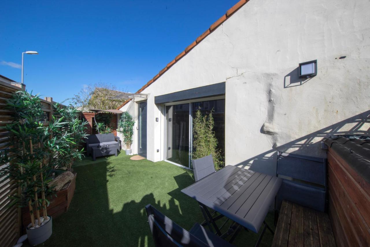 Love Suites & Spa "Le Loft" Avec Jacuzzi Privatif Médis Exteriér fotografie
