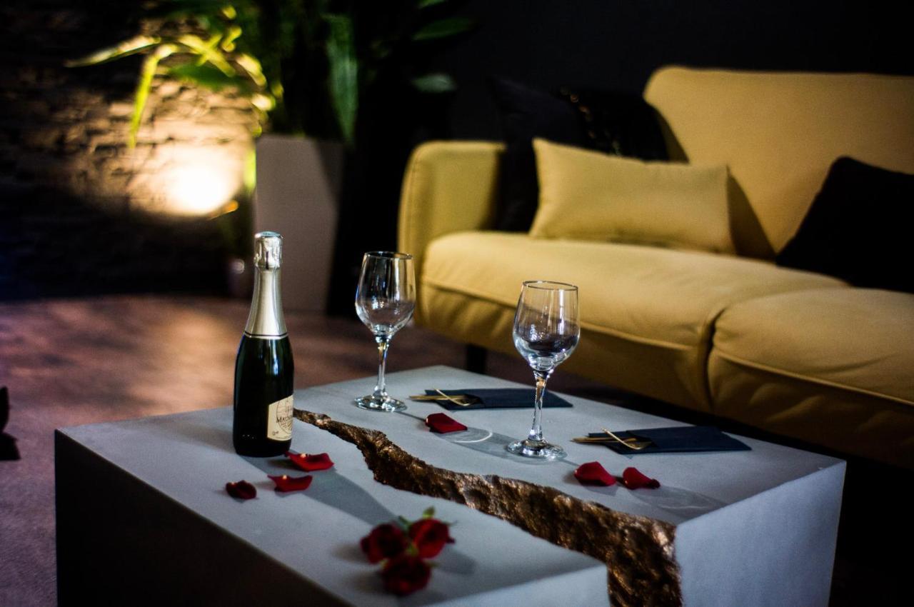 Love Suites & Spa "Le Loft" Avec Jacuzzi Privatif Médis Exteriér fotografie